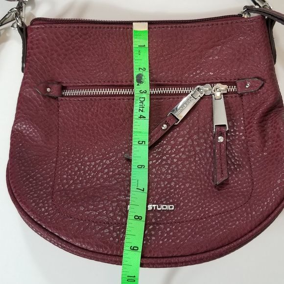 1 DAY SALE Max Studio Burgundy Convertible style bag - Picture 12 of 15
